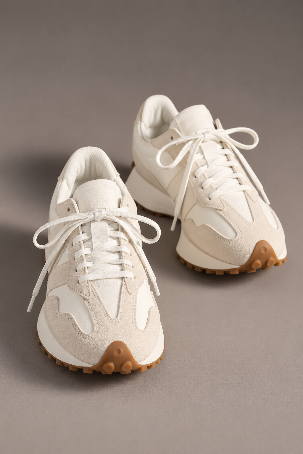 Sneakers beige